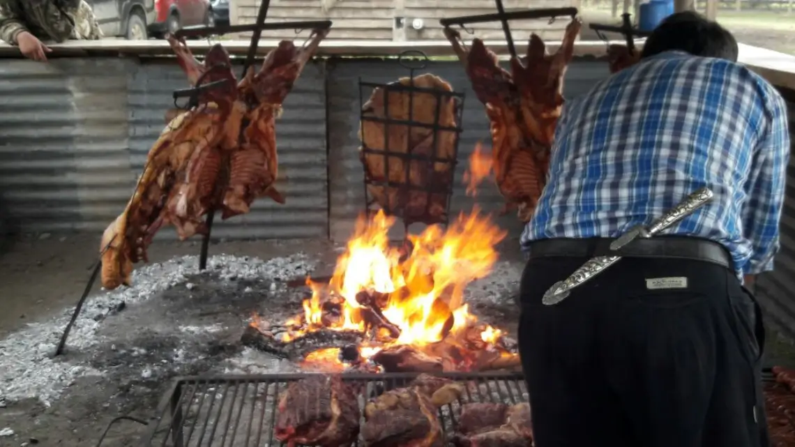 que hacer en bariloche what to visit: Asado Bariloche